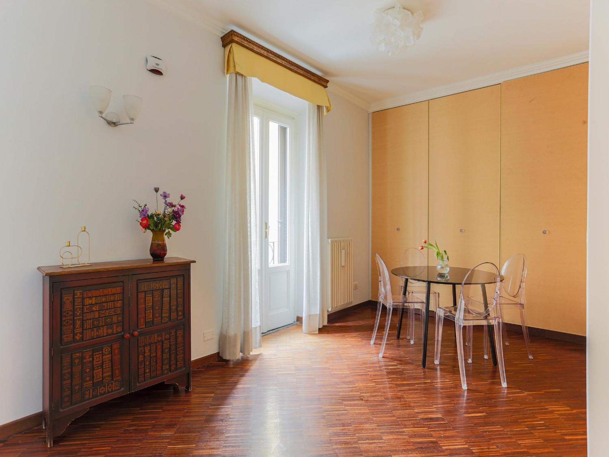 The Best Rent - Spacious One-Bedroom Apartment Near The Columns Of San Lorenzo Milan Luaran gambar