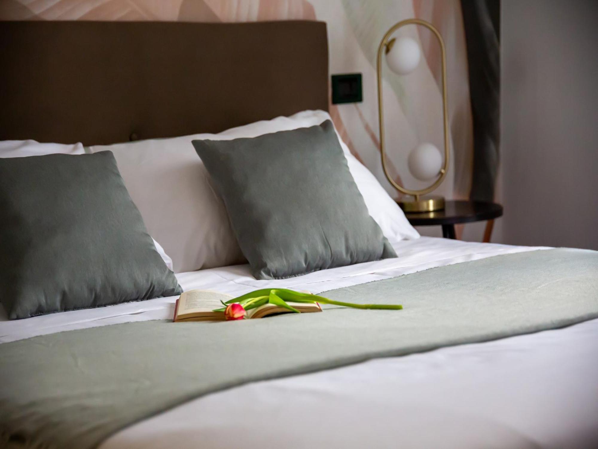 The Best Rent - Spacious One-Bedroom Apartment Near The Columns Of San Lorenzo Milan Luaran gambar